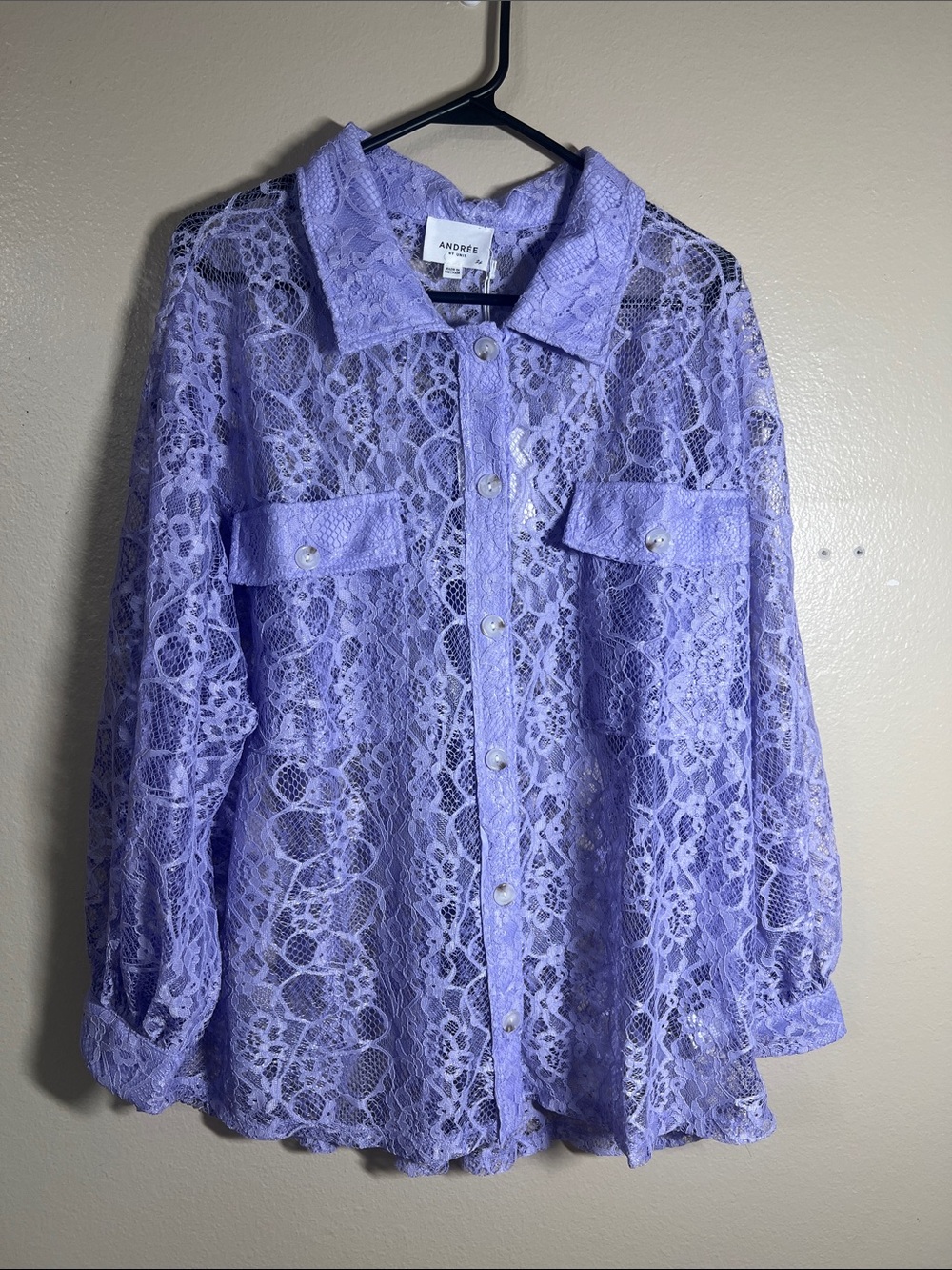 ANDREE BY UNIT Lavender Lace Button-Front Shirt